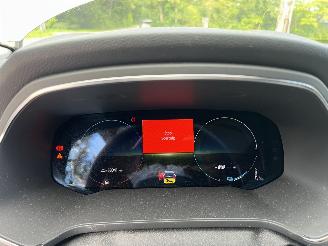 Renault Captur E-TECH PLUG-IN HYBRID weinig km !! picture 12