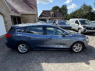 Ford Focus  picture 6