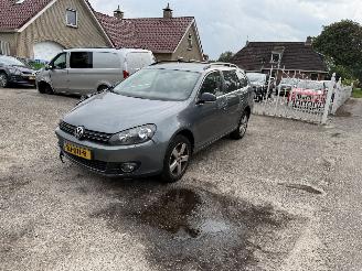 Voiture accidenté Volkswagen Golf  2012/3