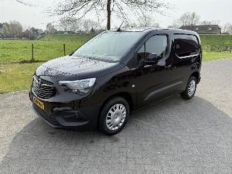 skadebil bedrijf Opel Combo 1.5D 2021/10