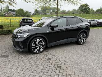 Vaurioauto  passenger cars Volkswagen ID.4 Pro Performance 150 KW 2022/9