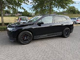 Schadeauto BMW iX xDrive40 2023/6