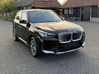 BMW iX1 eDrive20 Xline / Leer / Automaat picture 3
