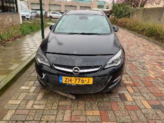 Voiture accidenté Opel Astra 1.4 TURBO SPORT AUTOMAAT 2014/5