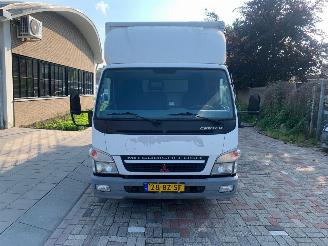 skadebil bedrijf Mitsubishi Canter  2006/8