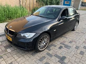 BMW 3-serie 318i picture 3
