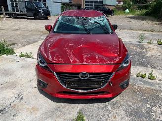Voiture accidenté Mazda 3  2014/2