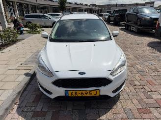 skadebil auto Ford Focus 1.5 TDCI 2016/9