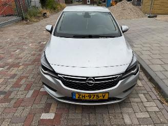 Damaged car Opel Astra 1.0 TURBO BUSINESS+ 2019/5