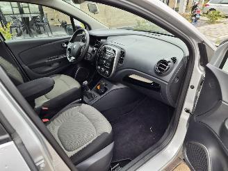 Renault Captur  picture 16