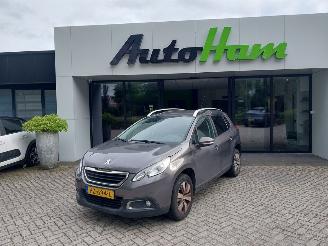 Vaurioauto  passenger cars Peugeot 2008 1.2 Vti 12V PureTech 82 MPV  Benzine 1.199cc 60kW (82pk) 2014/4