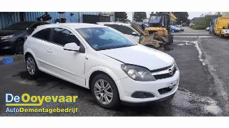 Opel Astra Astra H GTC (L08), Hatchback 3-drs, 2005 / 2011 1.7 CDTi 16V picture 1