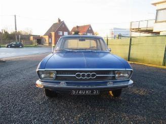 Audi 100  picture 2