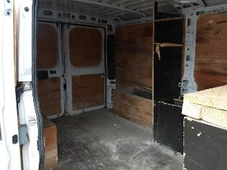 Peugeot Boxer L2H1 picture 16