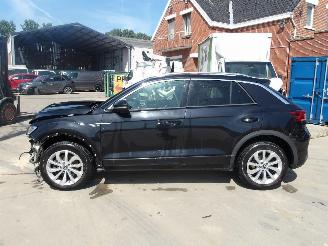 Volkswagen T-Roc R-LINE picture 9