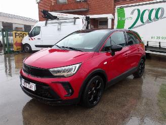 krockskadad bil auto Opel Crossland GS 2023/5