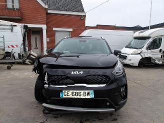 krockskadad bil auto Kia Niro 1.6 GDI PLUG IN HY 2022/1