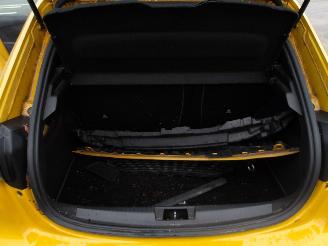 Peugeot 208  picture 25