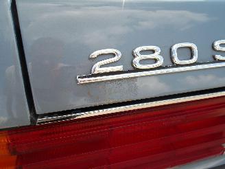 Mercedes 200-280 R 107 picture 21