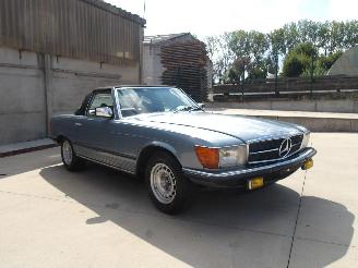 Mercedes 200-280 R 107 picture 3