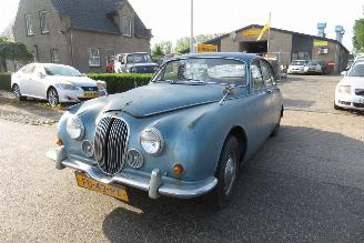 Jaguar MK II 240 picture 37