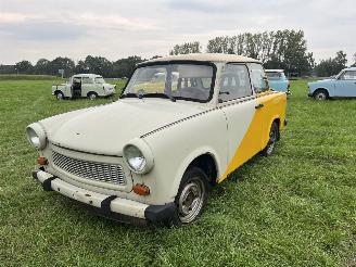 skadebil auto Trabant P 601 OPKNAPPER / RESTAURATIE PROJECT 1986/1