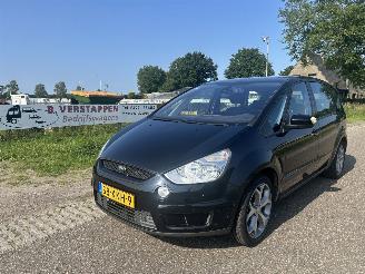 Unfallwagen Ford S-Max 2.0 Titanium 5p. MOTORSCHADE ! 2010/2