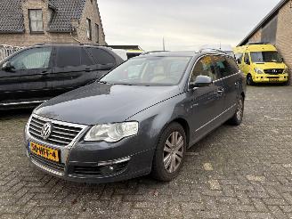 skadebil auto Volkswagen Passat 2.0 TDI HIGHLINE UITVOERING VARIANT 2008/11
