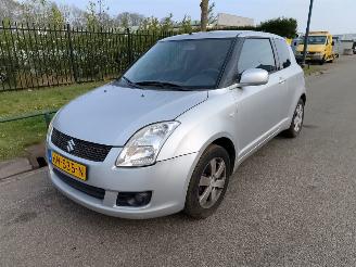 skadebil auto Suzuki Swift 1.3 AIRCO 2010/6