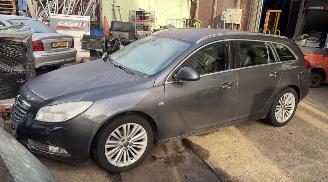damaged passenger cars Opel Insignia SPORTS TOURER SW 2012/6