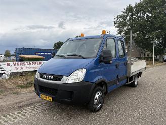 Unfall Kfz Van Iveco Daily 50C17 D 3.0 Diesel 345 dubbele cabine open laadbak 2011/10