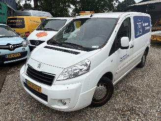 Peugeot Expert 227 1.6 HDI L1H1 Pro MOTOR SCHADE !!! MOTOR UNFAL !!! picture 23