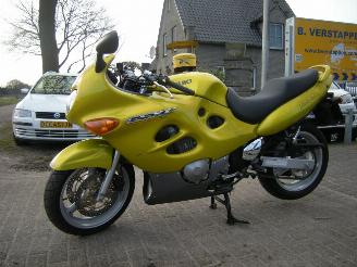 Suzuki GSX 600 F SUPER SPORT DOHC 16 VALVE MET ORIGINEEL 9.734 KM !!!!!!!!!!!!! picture 10