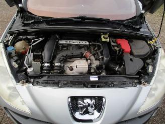 Peugeot 308 1.6 THP 7-Persoons Clima 6-Bak picture 5
