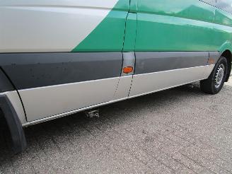 Volkswagen Crafter 2.5 TDI Automaat met rolstoellift picture 7