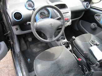 Peugeot 107 Airco Radio/CD 5-Drs picture 13