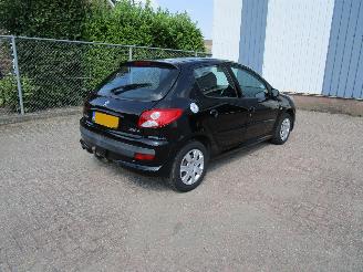 Peugeot 206+ 1.4 XS Airco 5-Drs picture 4
