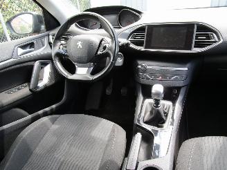 Peugeot 308 1.2 Navi Clima 6-Bak picture 9
