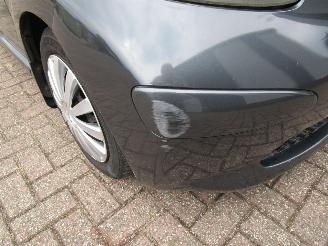 Toyota Aygo Radio/CD 3-Drs picture 7