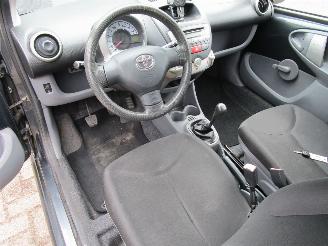 Toyota Aygo Radio/CD 3-Drs picture 14