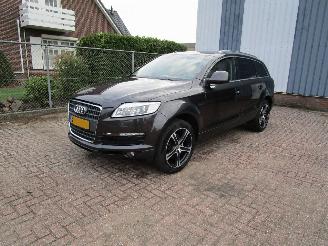 Unfallwagen Audi Q7 4.2 FSI Quattro 5+2 2006/6