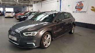 damaged passenger cars Audi A3 1.4 TFSI 16V 40 E-TRON  4DRS HYBRIDE BENZ 1.395CC 150KW 204PK 2020/3