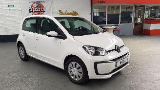 Schadeauto Volkswagen Up! 1.0 BMT Move Up 2017/1