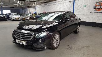 Coche accidentado Mercedes E-klasse E-200D 1.6 TURBO 16V AUT SEDAN 4DRS DSL 1.598CC 118KW 160PK 2019/9