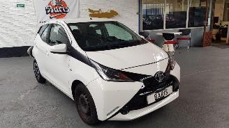 Toyota Aygo 1.0 12V VVT-i 4 DRS BENZ 998CC 51KW 69PK picture 1