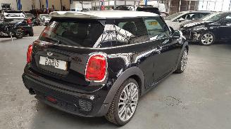 Mini Cooper 1.5 12V COOPER  2 DRS BENZ 1.499CC 100KW 136PK picture 4