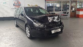 uszkodzony samochody osobowe Volkswagen Golf 1.2 TSI BLUEMOTION   BENZ 1.197CC 77KW 105PK 2011/1