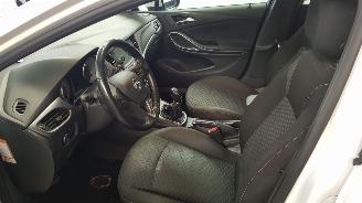 Opel Astra 1.0 Edition picture 8