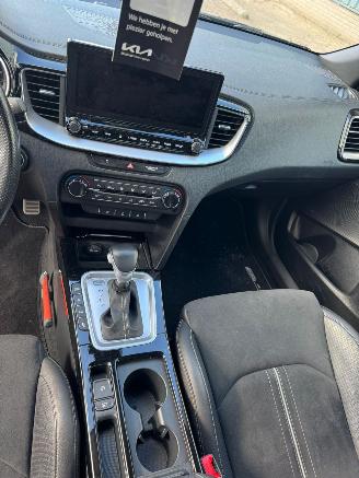 Kia Ceed 1.5 T-GDi MHEV GT-Line Edition AUTOMAAT picture 14