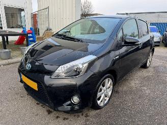 Auto incidentate Toyota Yaris 1.5 Full Hybrid Dynamic AUTOMAAT 2012/9